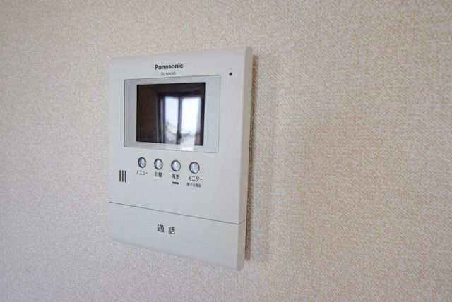 セキュリティ　★お買い物便利な広々物件★