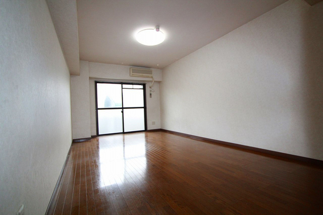 居室・リビング　フローリングのお部屋です。