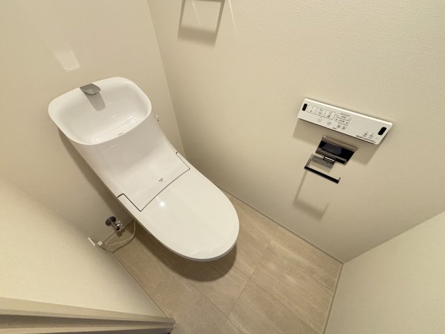 トイレ　※別号室参考写真