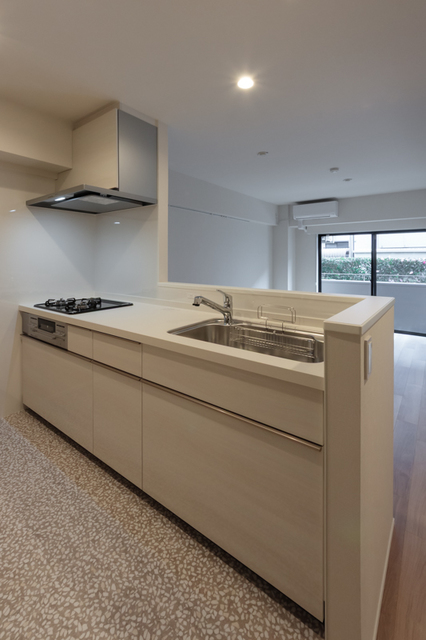 キッチン　※写真は同タイプ住戸です。