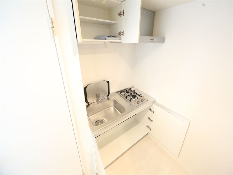 キッチン　システムキッチン（ガス2口コンロ付）　同仕様写真