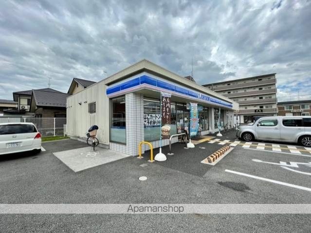 コンビニ　ローソン（コンビニ）まで129m