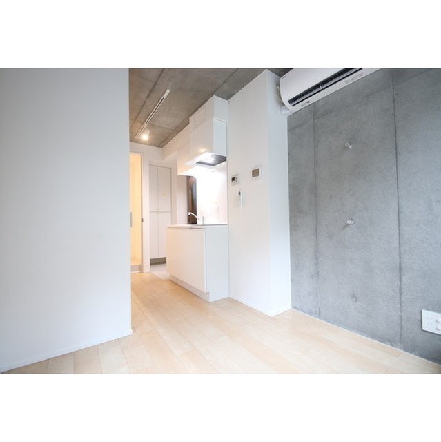 居室・リビング　弊社は全物件が仲介手数料半月分でご紹介可能です！