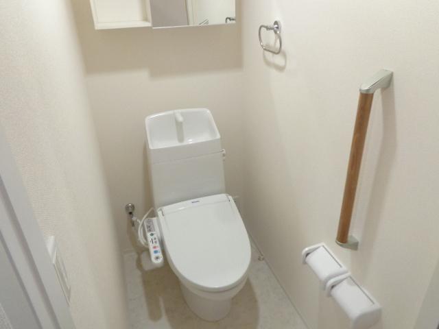 トイレ　シャワー付トイレ