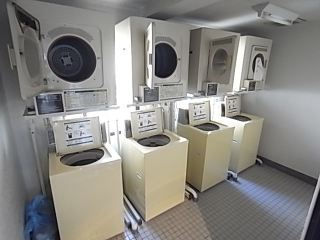 その他共有部分　コインランドリー付き