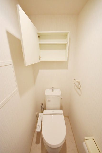 トイレ　リヴィェ日本橋