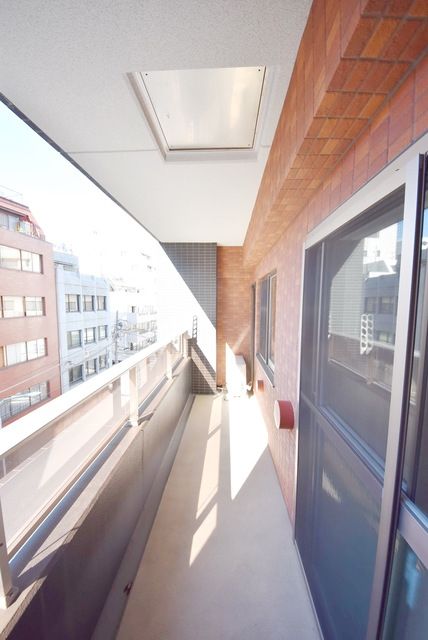 バルコニー　リヴィェ日本橋