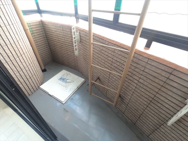 バルコニー　バルコニー