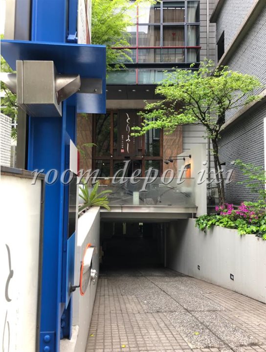 飲食店　鳥義表参道店（飲食店）まで1312m