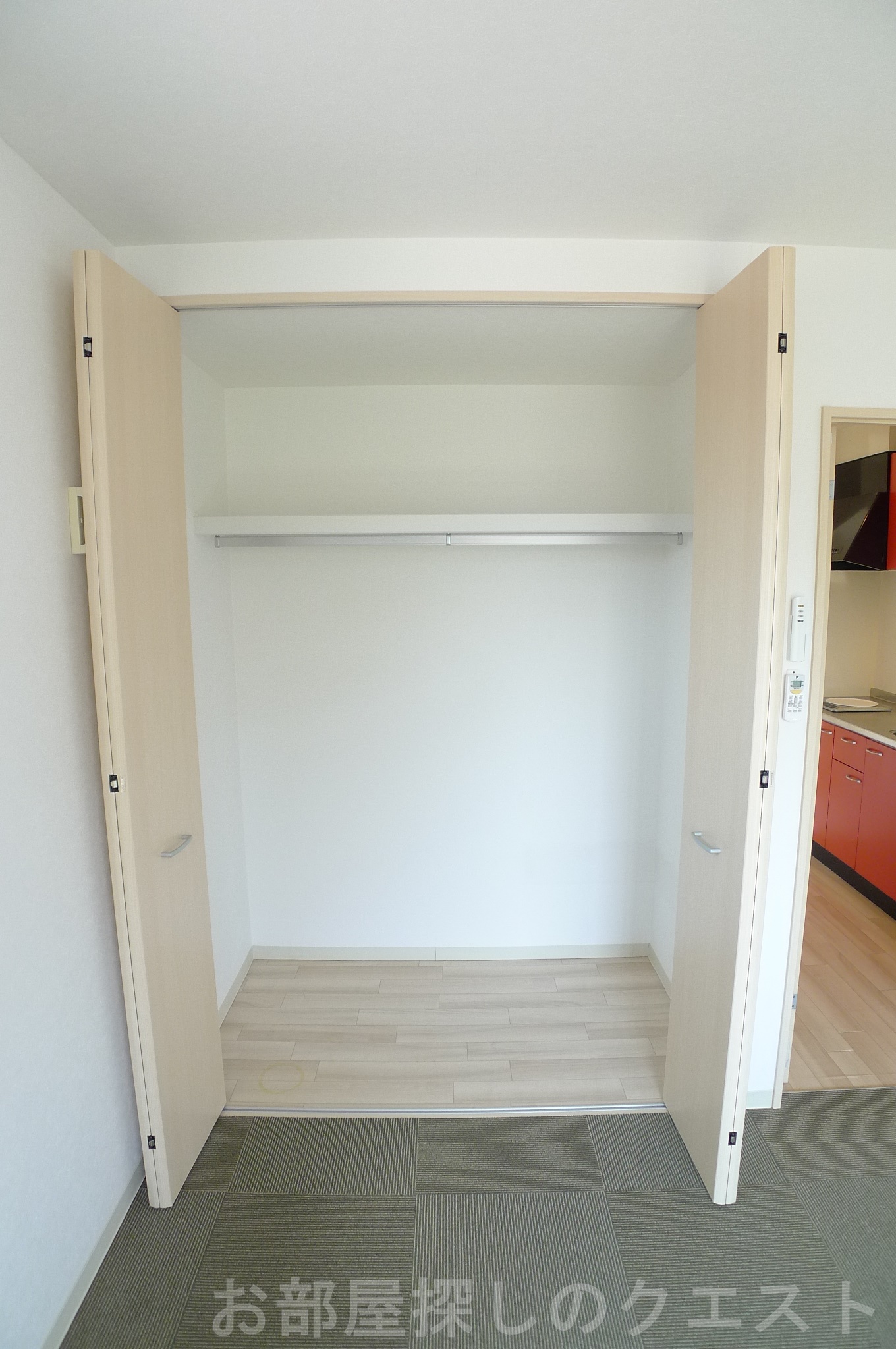 収納　（写真は同タイプ）