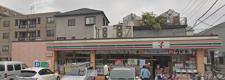 コンビニ　セブンイレブン　足立梅田2丁目店（コンビニ）まで318m