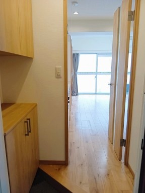 玄関　玄関　シューズボックス