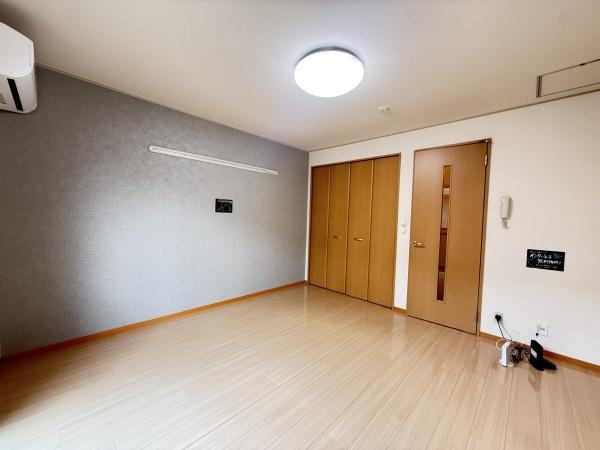 居室・リビング　※同物件別室※