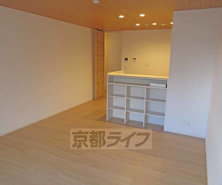 居室・リビング　明るいお部屋です