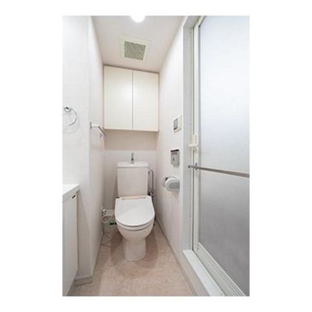 トイレ　※写真は同タイプ住戸です。