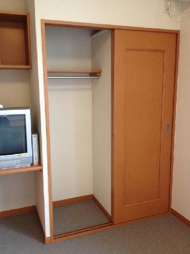 収納　棚付クローゼット