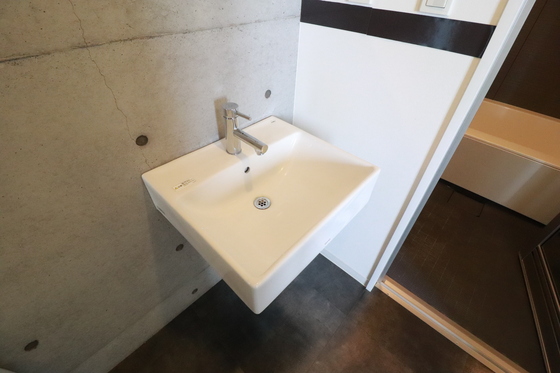 洗面設備　※別部屋の写真です