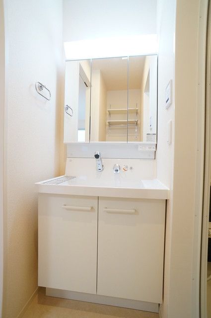 洗面設備　他号室。参考写真