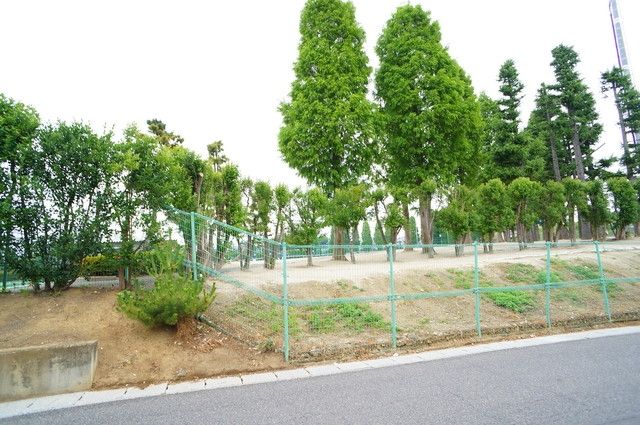 その他　郡山市営庭球場（その他）まで1789m