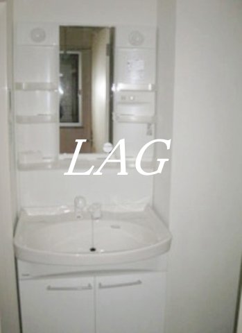 洗面設備　独立洗面台です。