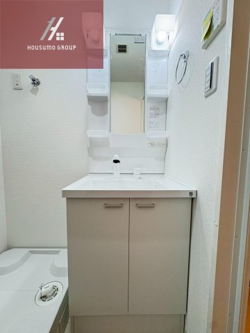 洗面設備　使いやすい洗面所です