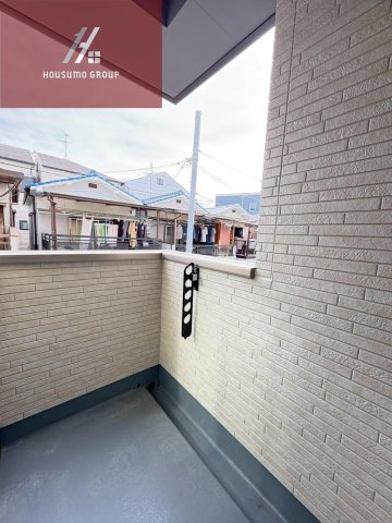 バルコニー　外からの目が気にならないバルコニーで洗濯物が干せます