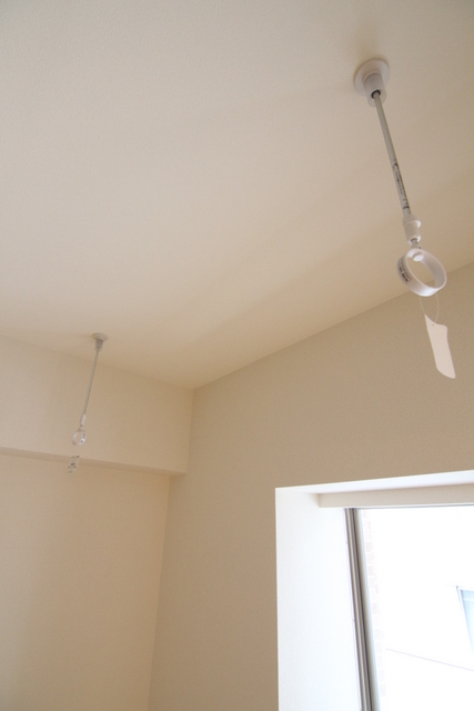 その他設備　室内物干しあります♪