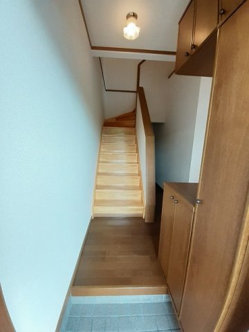 玄関　落ち着いた玄関です