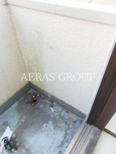 バルコニー　バルコニー完備