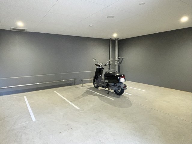 駐車場　バイク駐車場