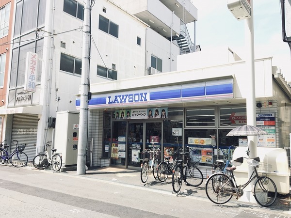 コンビニ　ローソン（コンビニ）まで157m