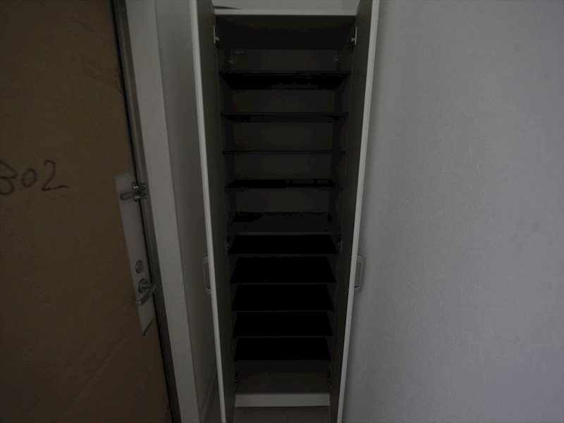 玄関　玄関　シューズボックス完備