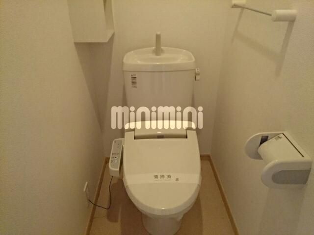 洗面設備　収納有ります。