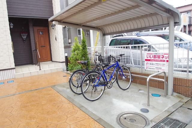 エントランス　★敷地内駐輪場★