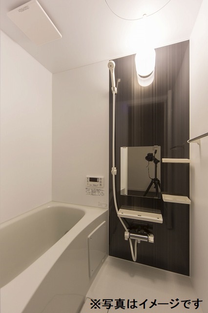 バス・シャワールーム　お風呂で日々の疲れを落としましょう