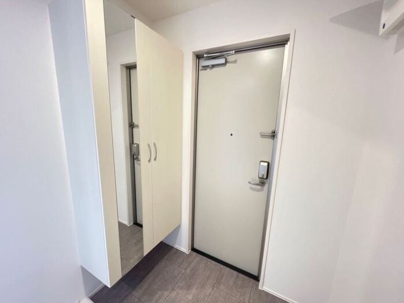 玄関　図面と現状に相違がある場合には現状を優先