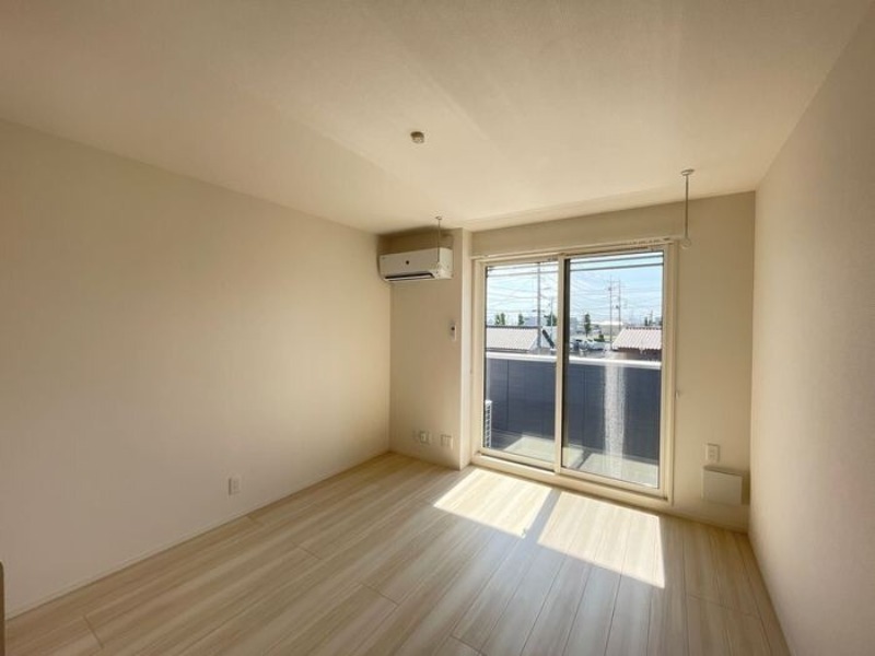 居室・リビング　図面と現状に相違がある場合には現状を優先