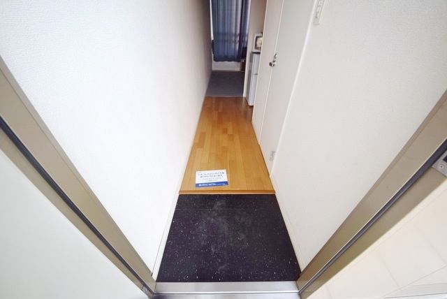 玄関　★お問合せはタウンハウジングへ★