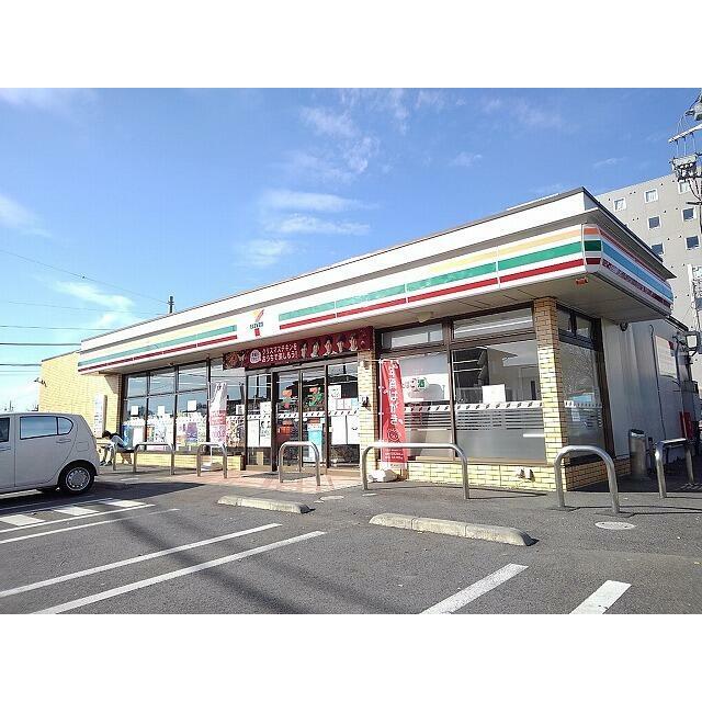 コンビニ　セブンイレブン那須塩原駅西口店（コンビニ）まで750m