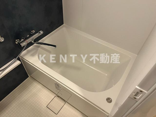 バス・シャワールーム　ゆったり過ごせるお風呂です