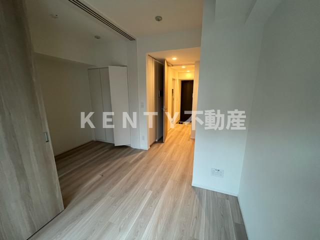 居室・リビング　こちらの居間で趣味の時間をお楽しみください