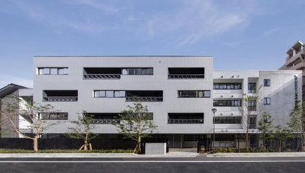 小学校　中野区立みなみの小学校（小学校）まで487m