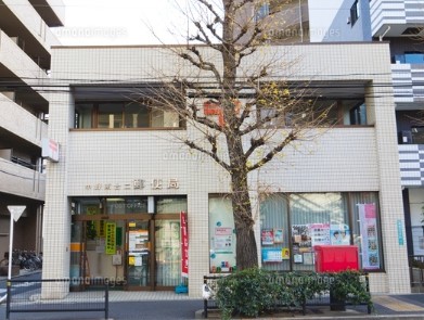 郵便局　中野南台二郵便局（郵便局）まで186m