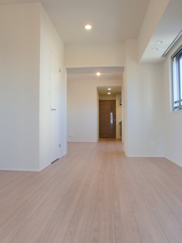 その他部屋・スペース　★洋室８帖★