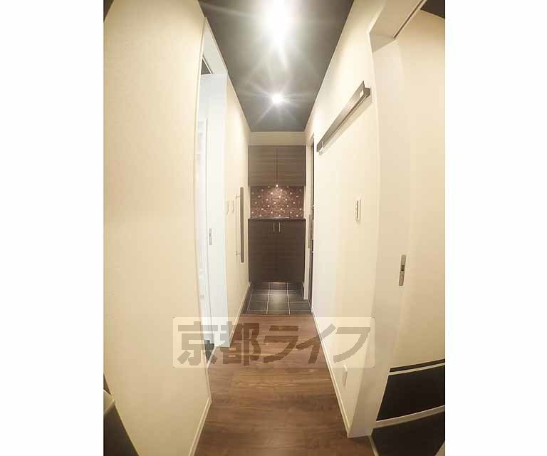 その他部屋・スペース　すっきりとした廊下です。