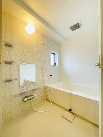 バス・シャワールーム　※同物件　別間取り　参考写真