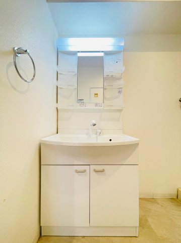 洗面設備　※同物件　別間取り　参考写真