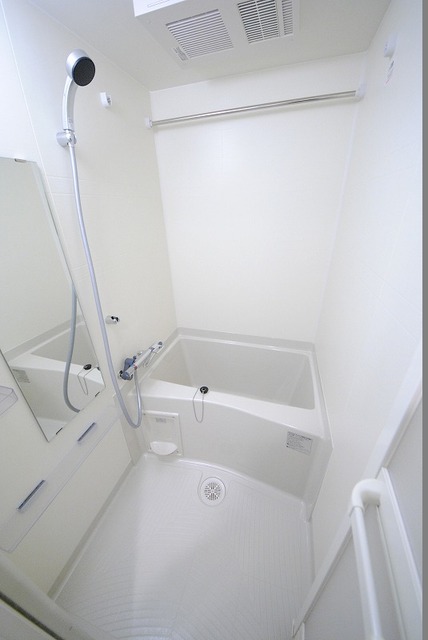 バス・シャワールーム　写真は３１０号室