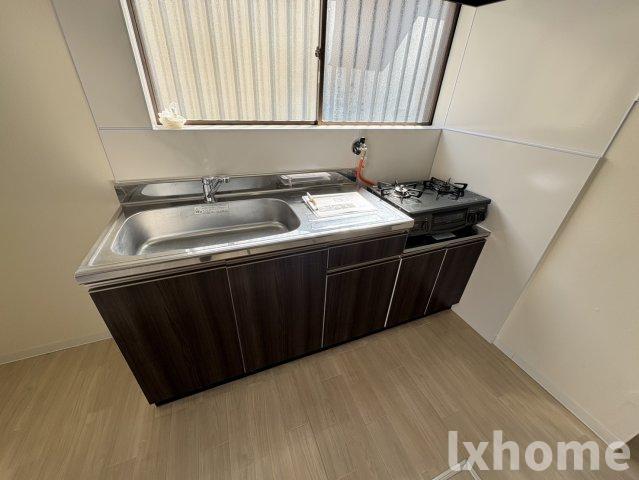 キッチン　コンパクトなキッチンで掃除もラクラク