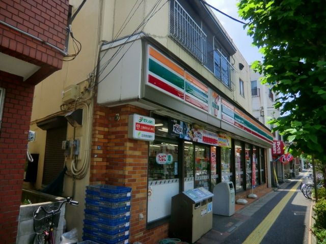 コンビニ　セブンイレブン（コンビニ）まで720m